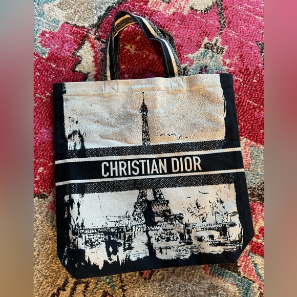 NEW Christian Dior Rare NYC Paris VIP Exclusive Tote Fall 2024 - Picture 1 of 11